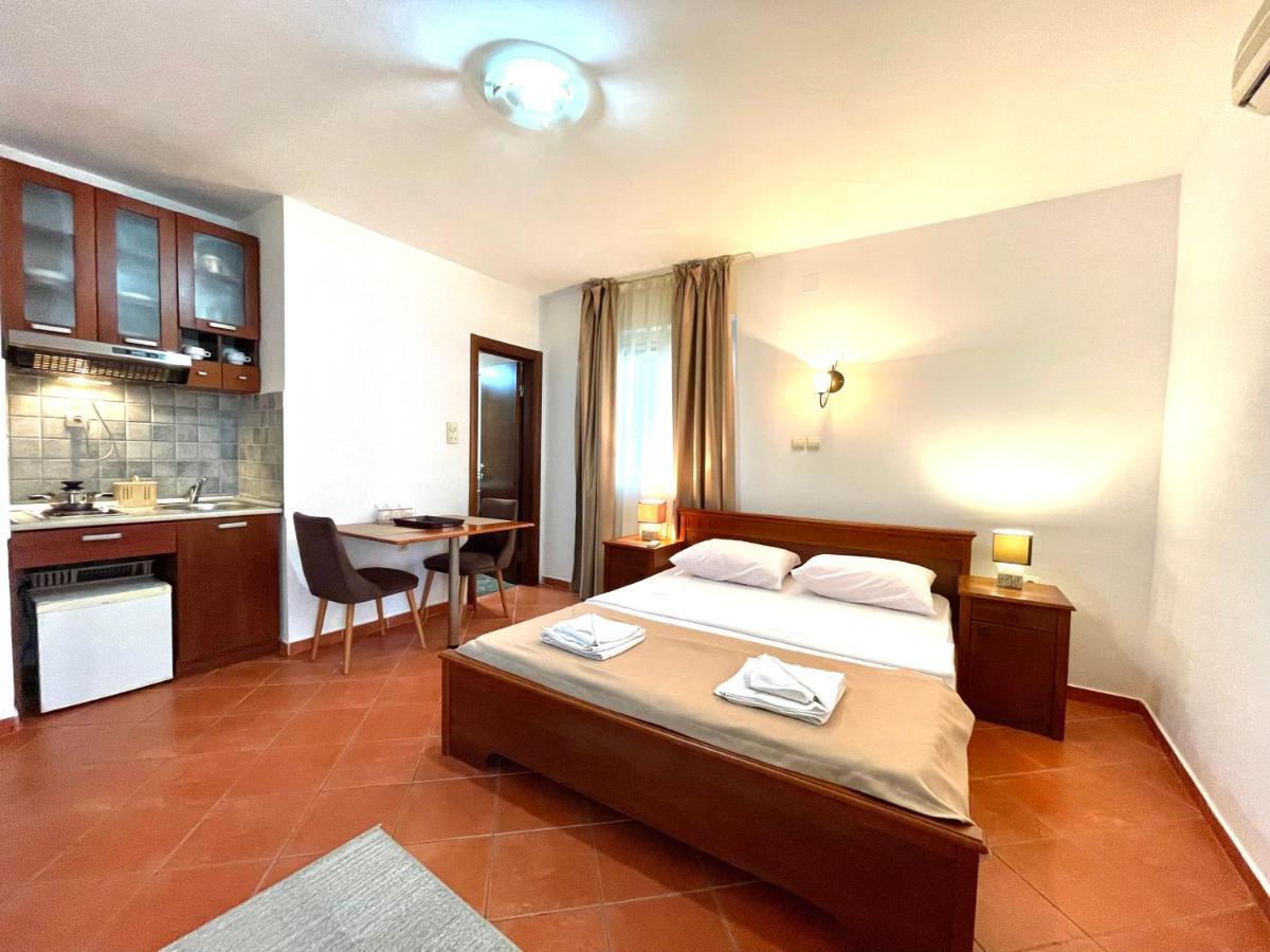 Apartments Petkovic Budva Luaran gambar