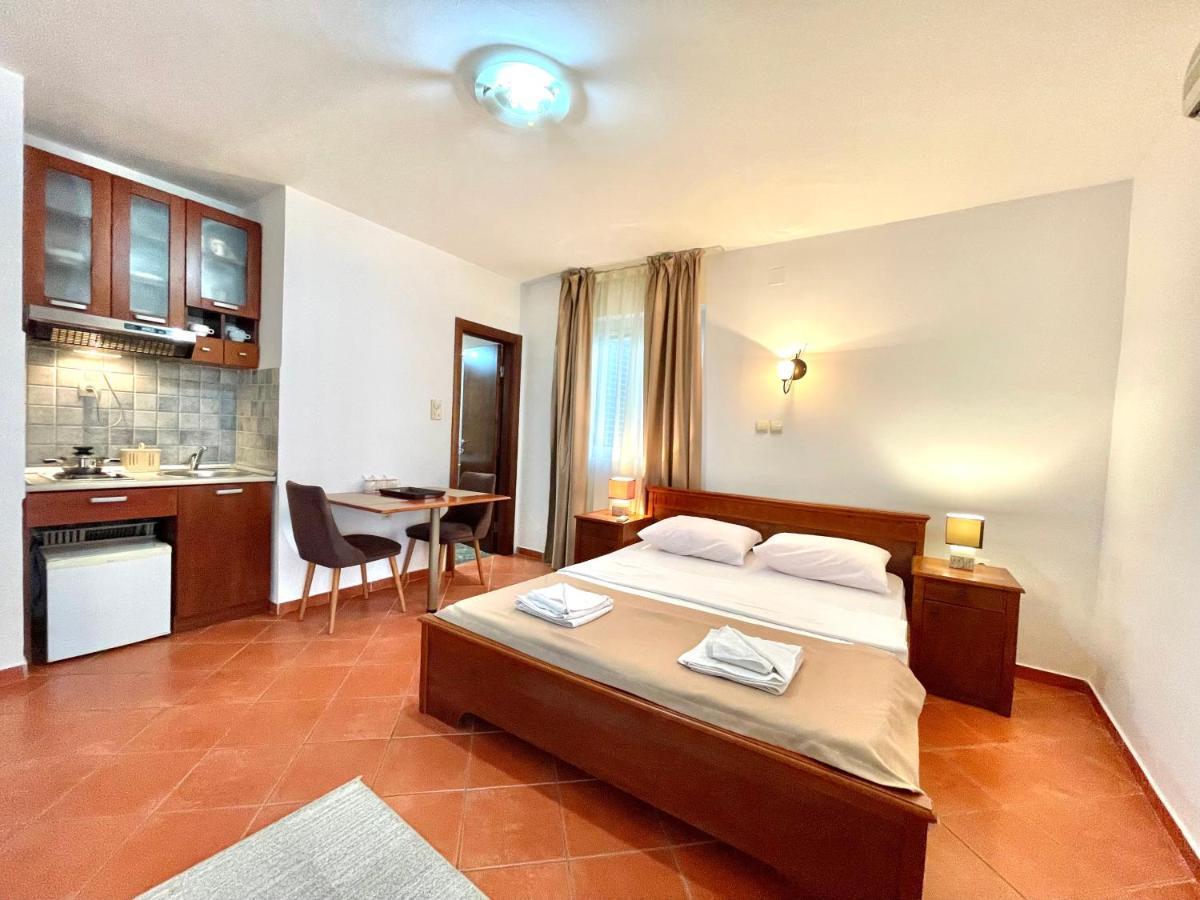Apartments Petkovic Budva Luaran gambar